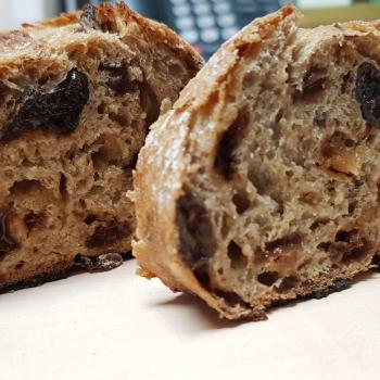 Mang Collar's Sourdough Speija Bread (Fruit Bread) second overview