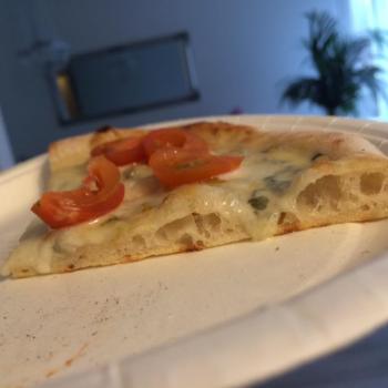 Memole Pizza second slice